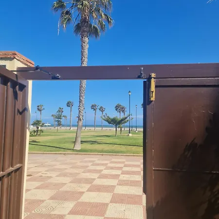 Romana Con Piscina Privada Y Vistas Al Jardin * Roquetas de Mar